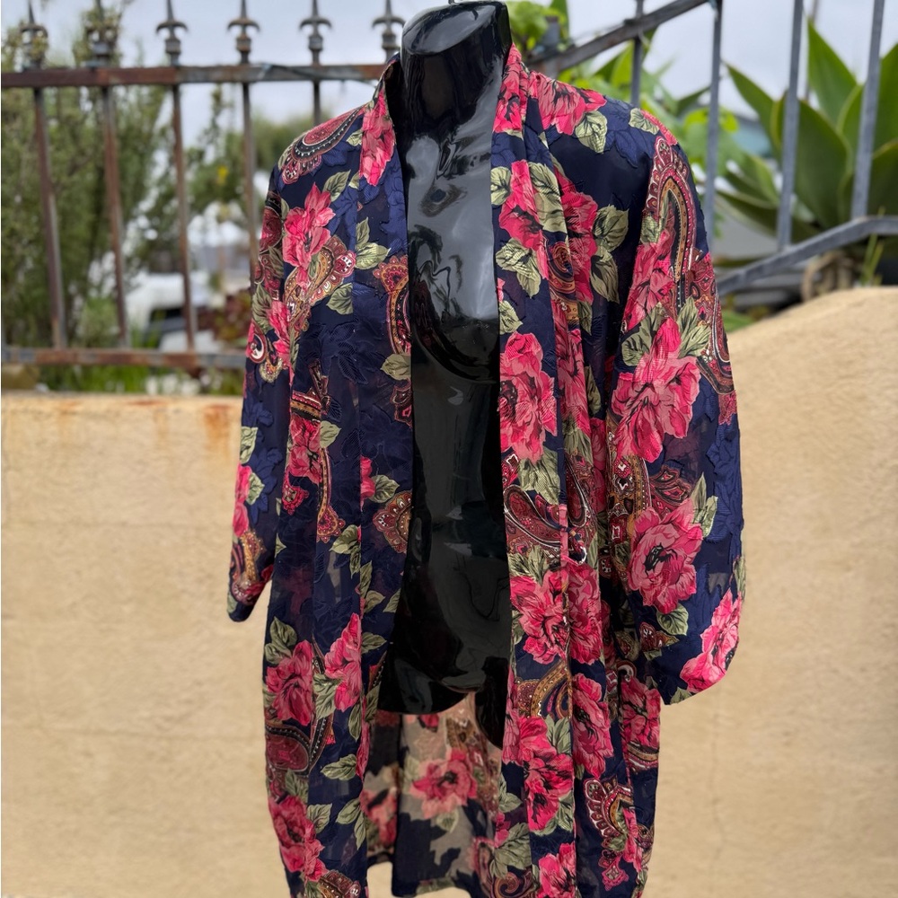 Amelia James Floral Robe - Navy and Pink